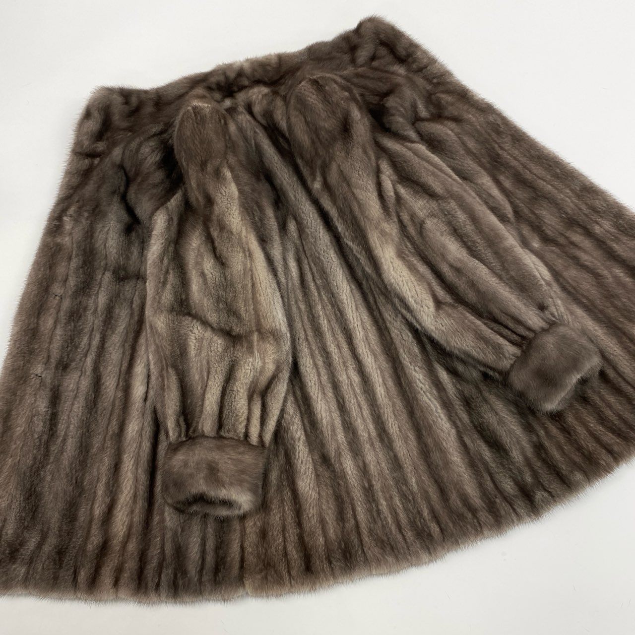 50k29 THE AMERICAN FUR AWARDS AMERICAN ULTRA アメリカンウルトラ 5つ星 ブルーアイリスミンク ミンクコート セミロングコート 毛皮コート F ブラウン系 ミンクファー レディースu02t