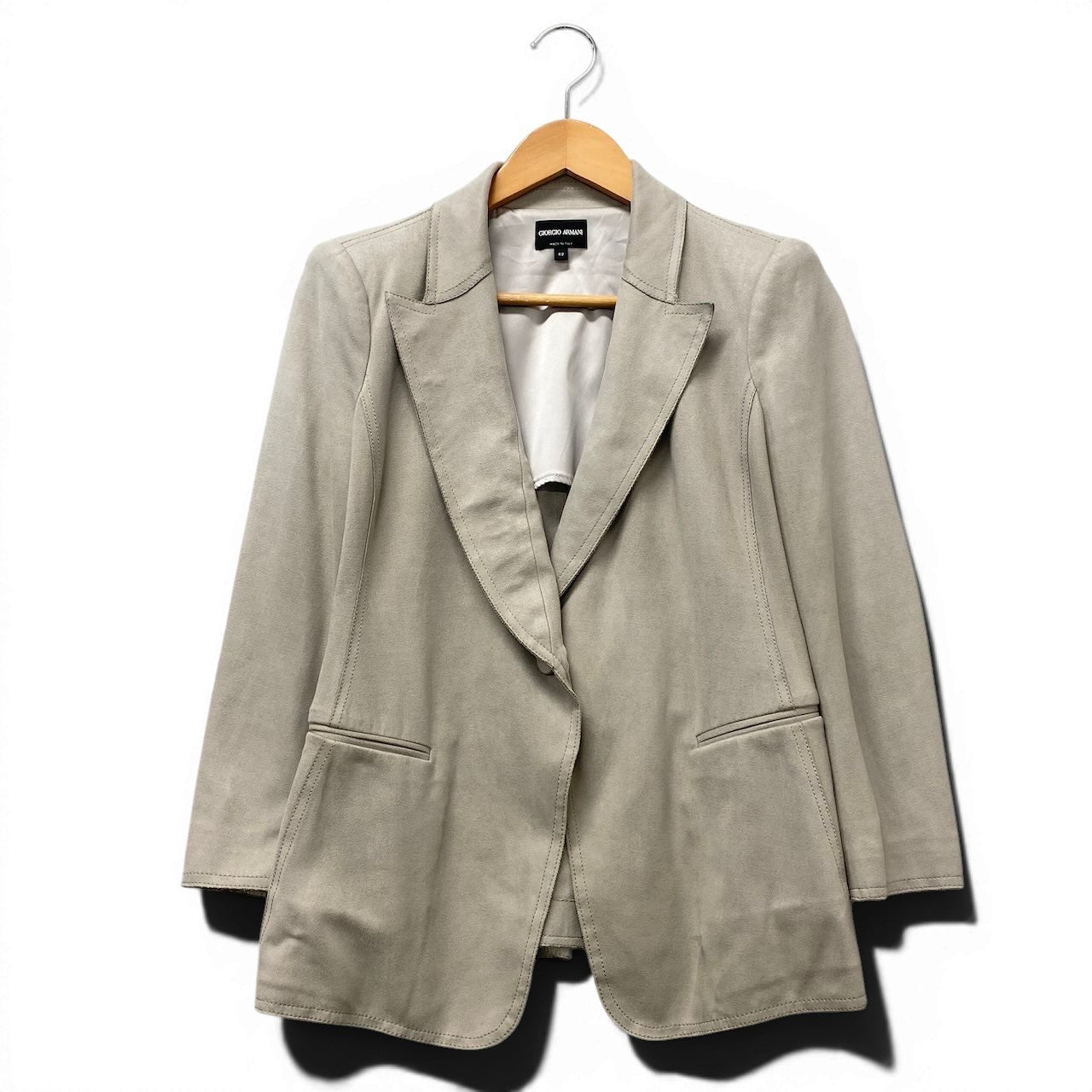 17f18 GIORGIO ARMANI ジョルジオアルマーニ スウェードレザー テーラードジャケット シングル サイズ42 ライトグレー  レディース 女性用u02t