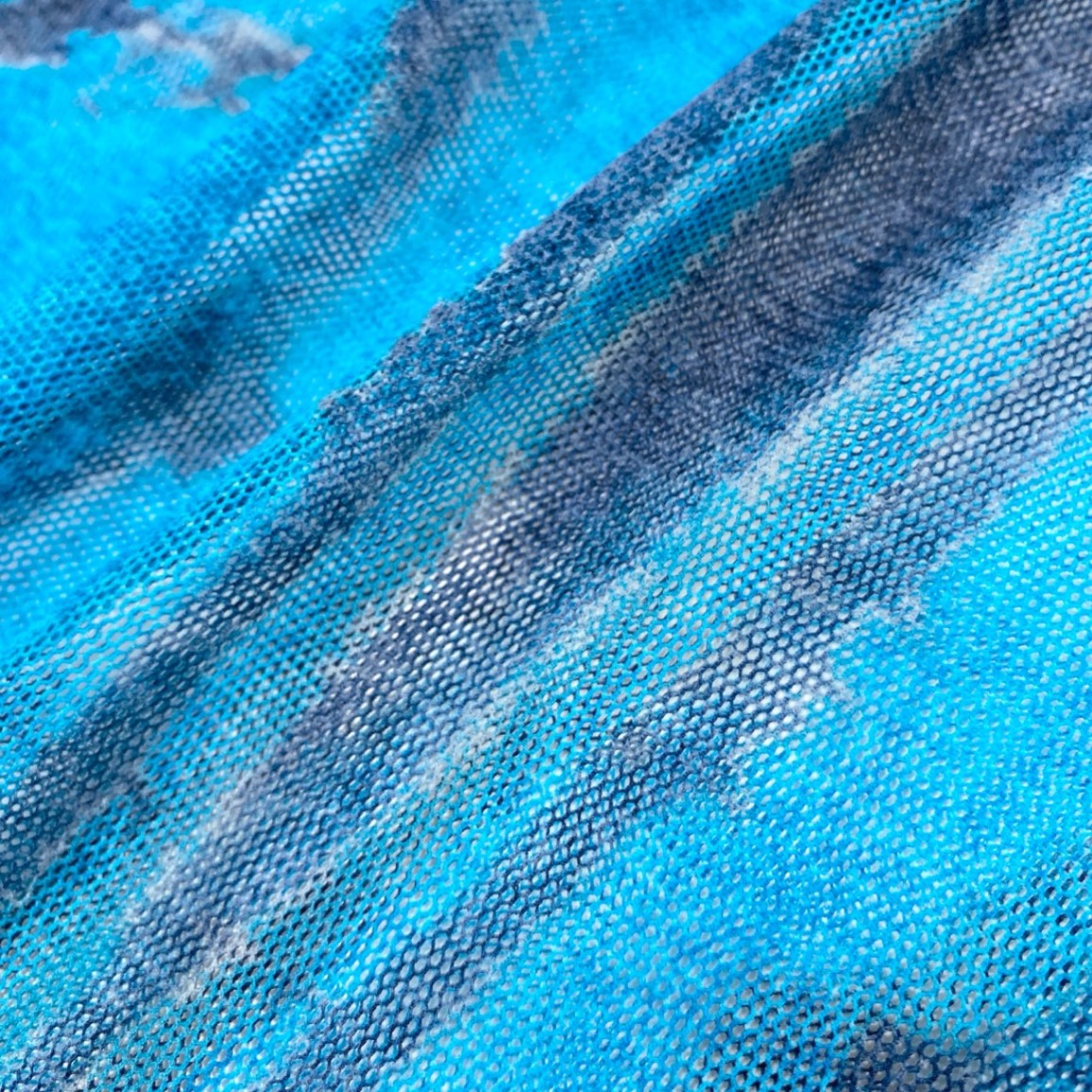 A12 PLEATS PLEASE ISSEY MIYAKE プリーツプリーズ イッセイミヤケ 総柄プリント メッシュ シアー素材 半袖カットソー トップス 日本製 PP34-JR752 3 ブルー レディースo07t