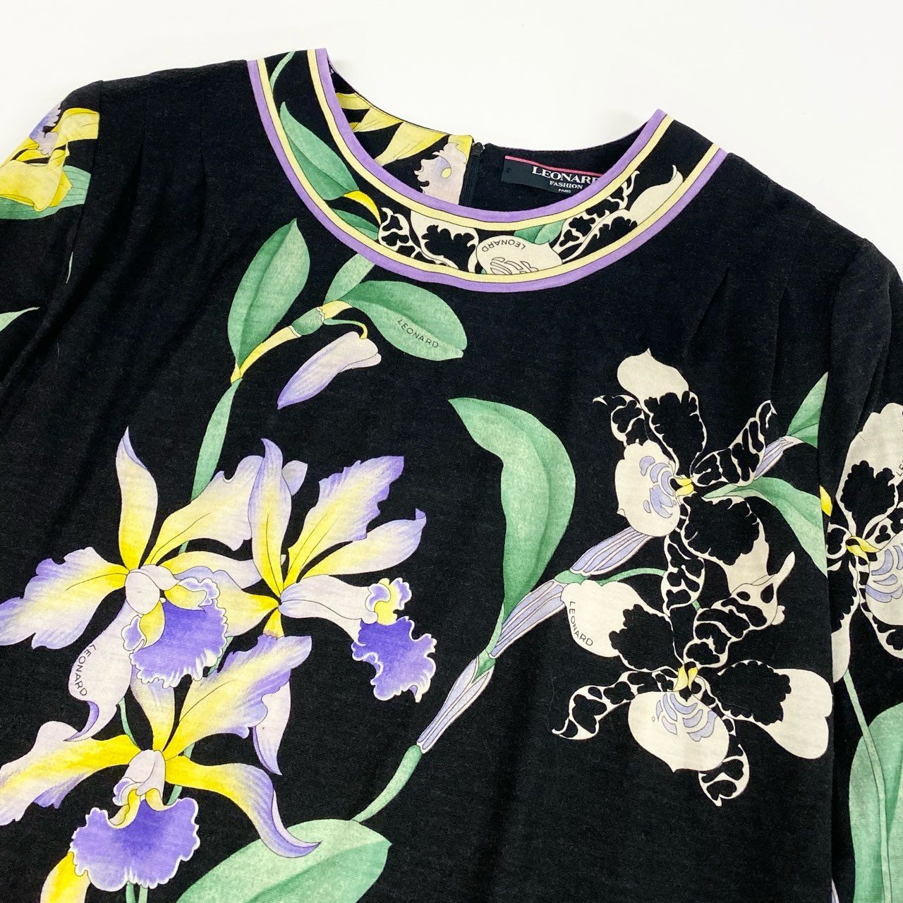 76k21 LEONARD FASHION レオナール ロングスリーブ カットソー クルーネックTシャツ 美しい花柄プリント レディース 女性用 M ブラック ウールシルクu02t