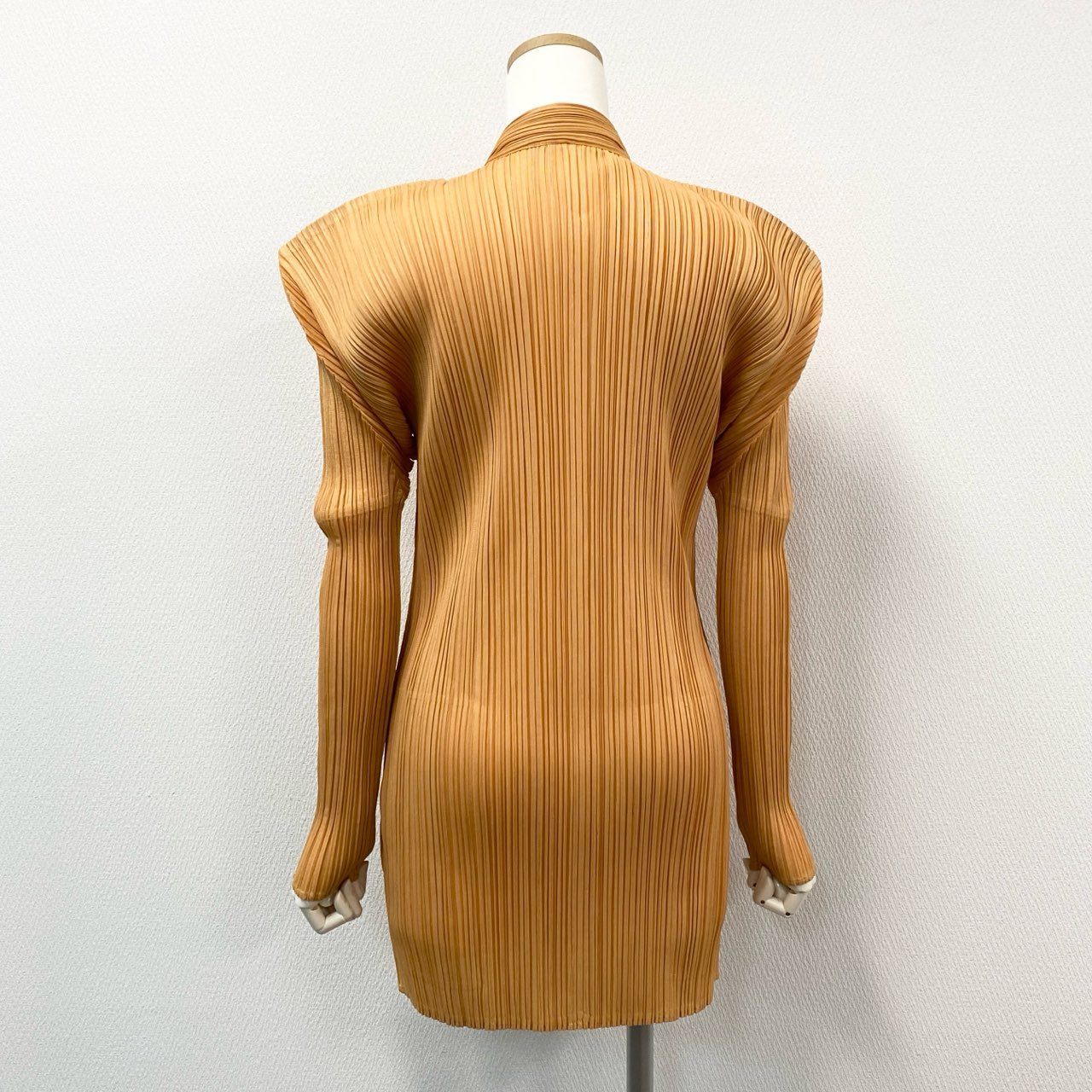 75i8 PLEATS PLEASE ISSEY MIYAKE プリーツプリーズ イッセイミヤケ チュニック丈 日本製 長袖 プリーツジャケット ジップアップ カーディガン 羽織 PP91-JD081 4 オレンジ レディースo07t