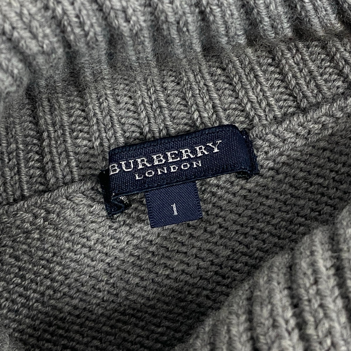 Ei3 【美品】 Burberry LONDON バーバリーロンドン タートルネック ニットセーター サイドボタン ノバチェック サイズ1 グレー ウール100％ レディースk02i
