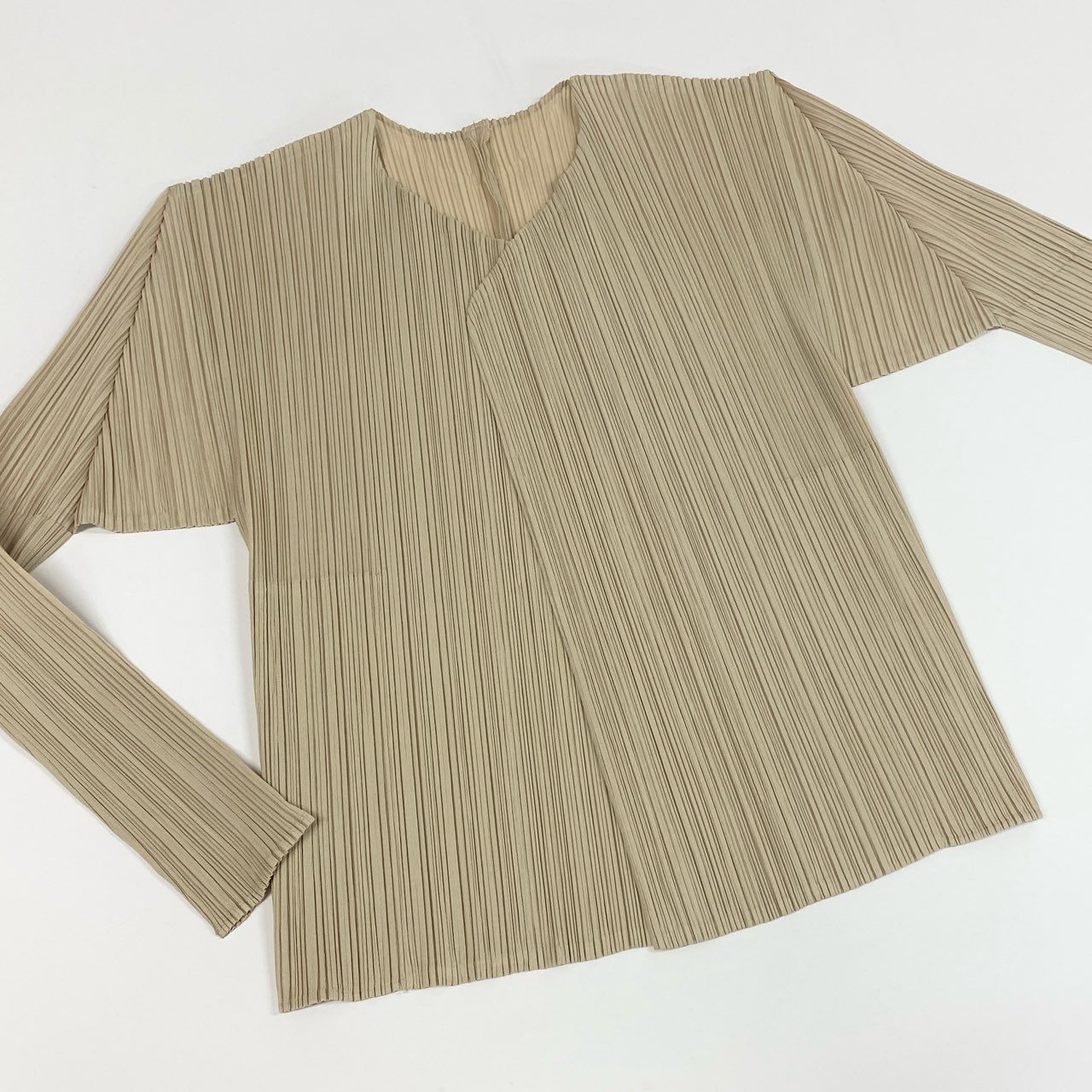Ad12 PLEATS PLEASE プリーツプリーズ 長袖カーディガン 羽織 サイズ3 アイボリー レディース トップスta1