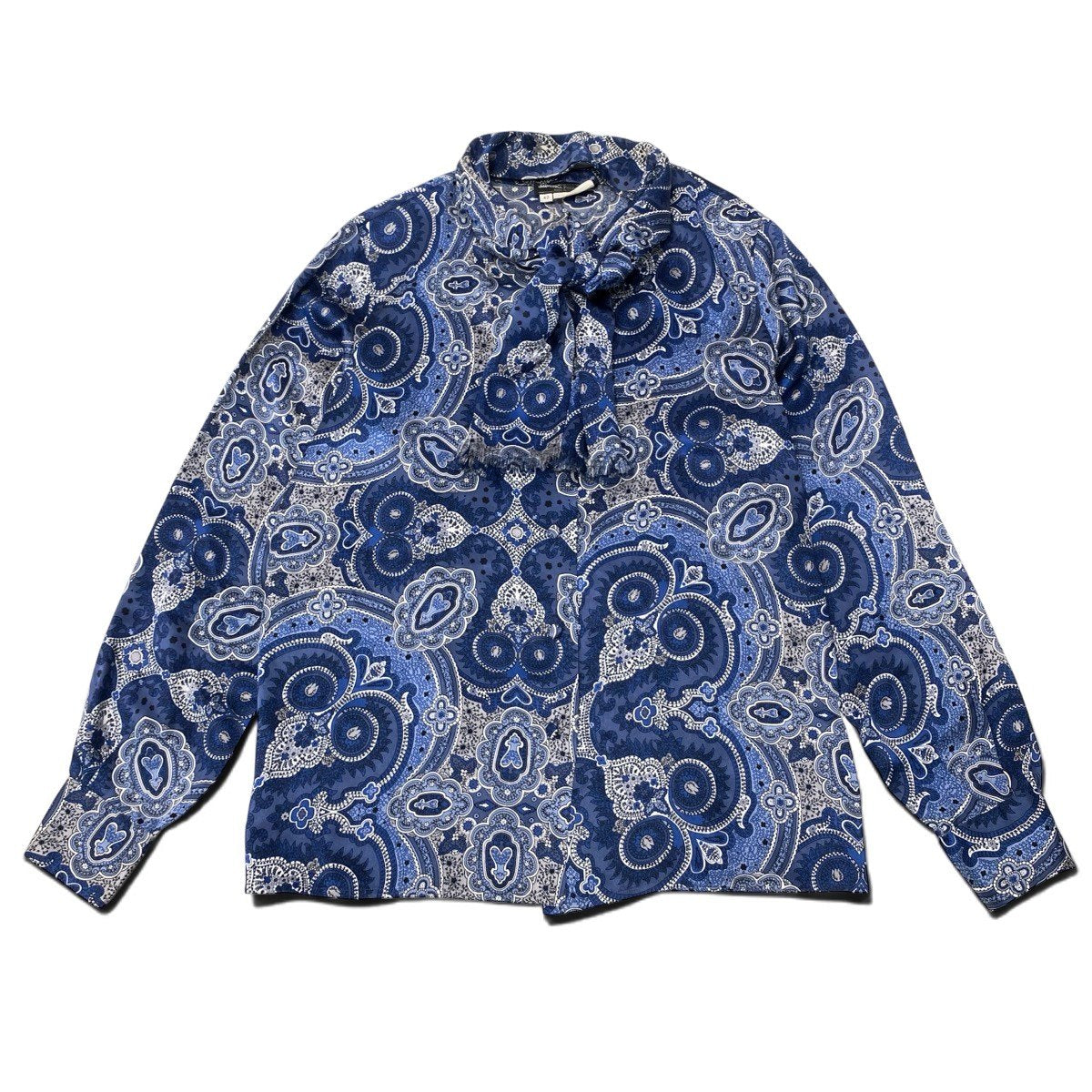 31f18 Salvatore Ferragamo サルヴァトーレフェラガモ ボウタイシャツ シルクシャツ イタリア製 総柄 ペイズリー柄 長袖シャツ 42 ブルー ホワイト シルク100％ レディース 女性用o07t