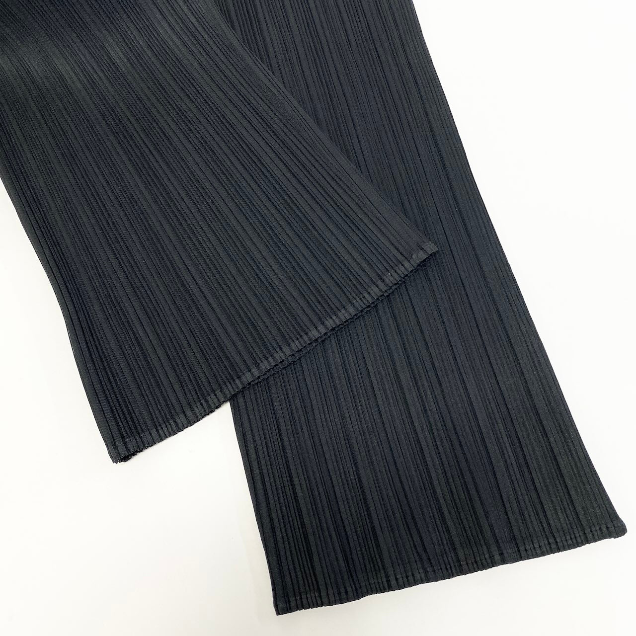 Ad22 PLEATSPLEASE プリーツプリーズ プリーツパンツ ストレート ボトムパンツ PP04-JF643 2サイズ ブラック ポリエステル100％ レディース 女性用ta1