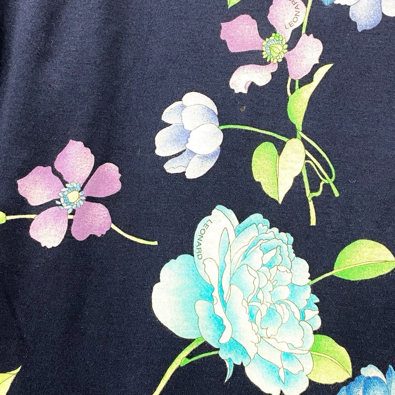 9c20 LEONARD レオナール 美しい花柄プリント 半袖カットソー Tシャツ トップス LL ネイビー コットン レディースu02t