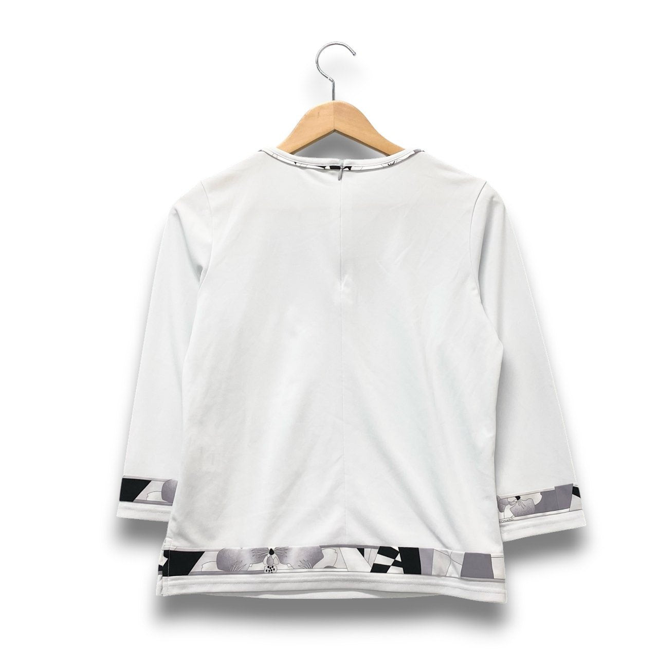 78b26 LEONARD レオナール 七分袖カットソー 美しいプリント ストレッチ 0558097 40サイズ グレー ポリエステル100％ レディース 女性用u02t