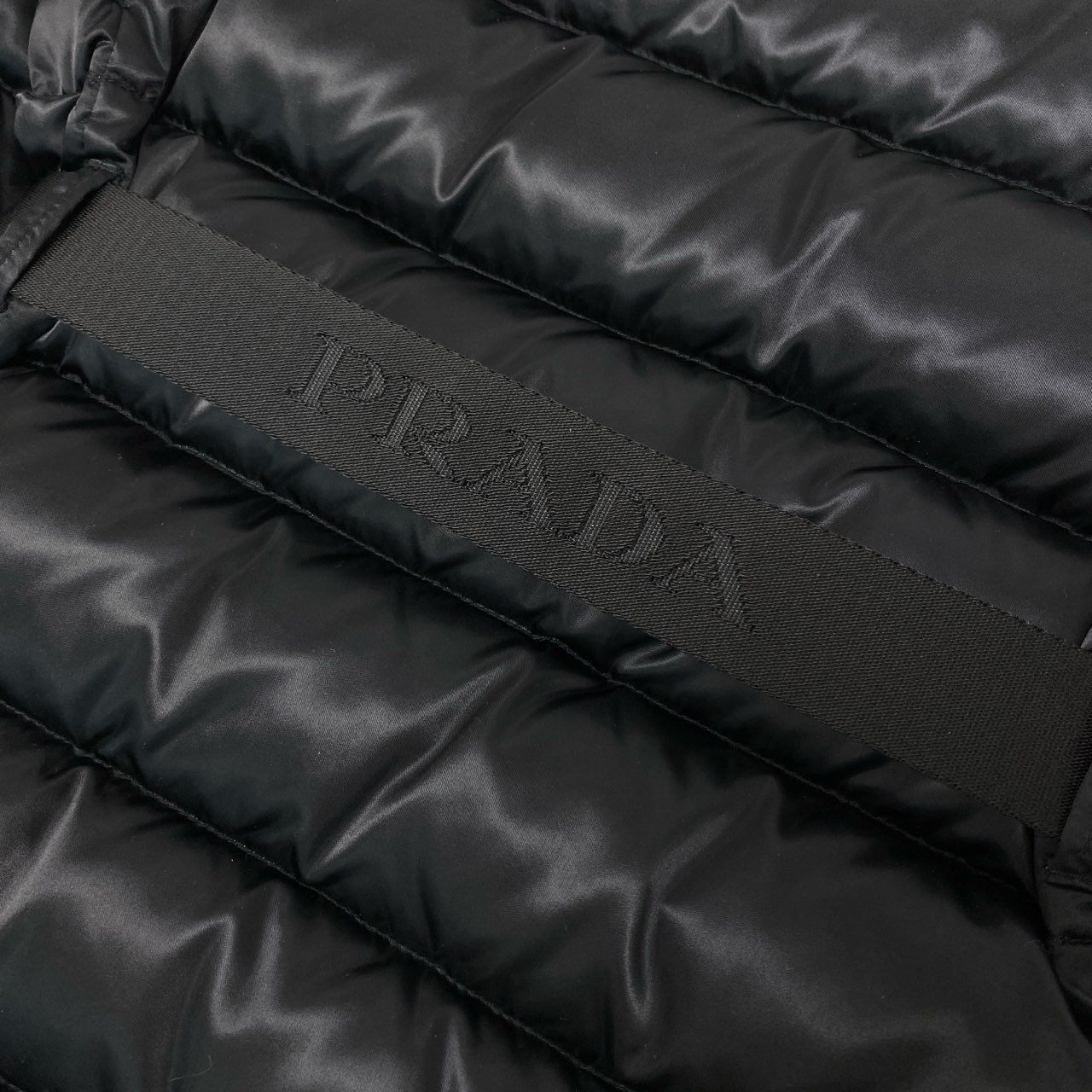 57L8《極美品》 PRADA プラダ ブルーフォックスファー ダウンコート 28G062 サイズ40 ブラック ホワイトグースダウン ベルト付t18r