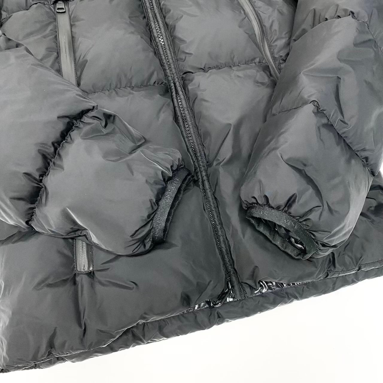 80e12 《美品》 MONCLER モンクレール MONTCLA モンクラ ダウンジャケット E20914194385 サイズ2 ブラック ガーメントケース付t18r
