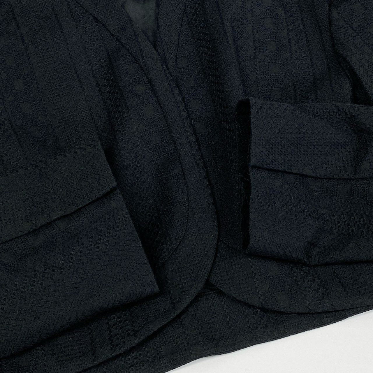 46a30 【未使用保管品】 タグ付 SEEALL シーオール 24ss SHORT SCALE JACKET ノーカラー ショート丈 ジャケット SAW43 JK101 38 Mサイズ相当 ブラック レディースo07t