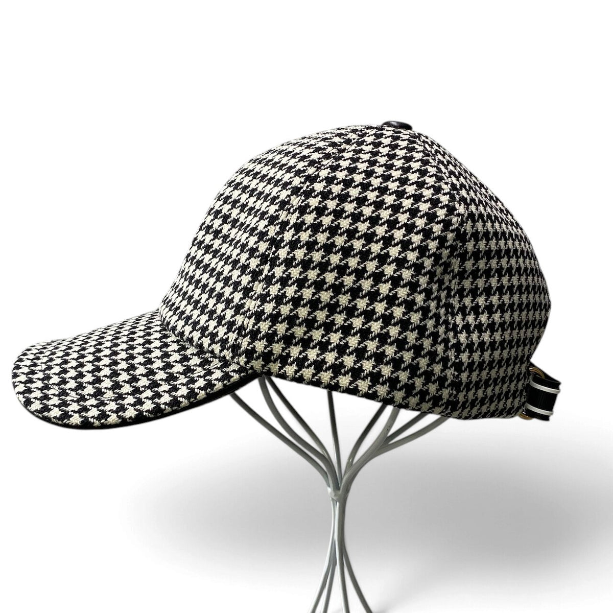 j15 【新品保管品】Christian Dior ツイードキャップ 千鳥格子 帽子 58サイズ ホワイト ブラック レディース 女性用