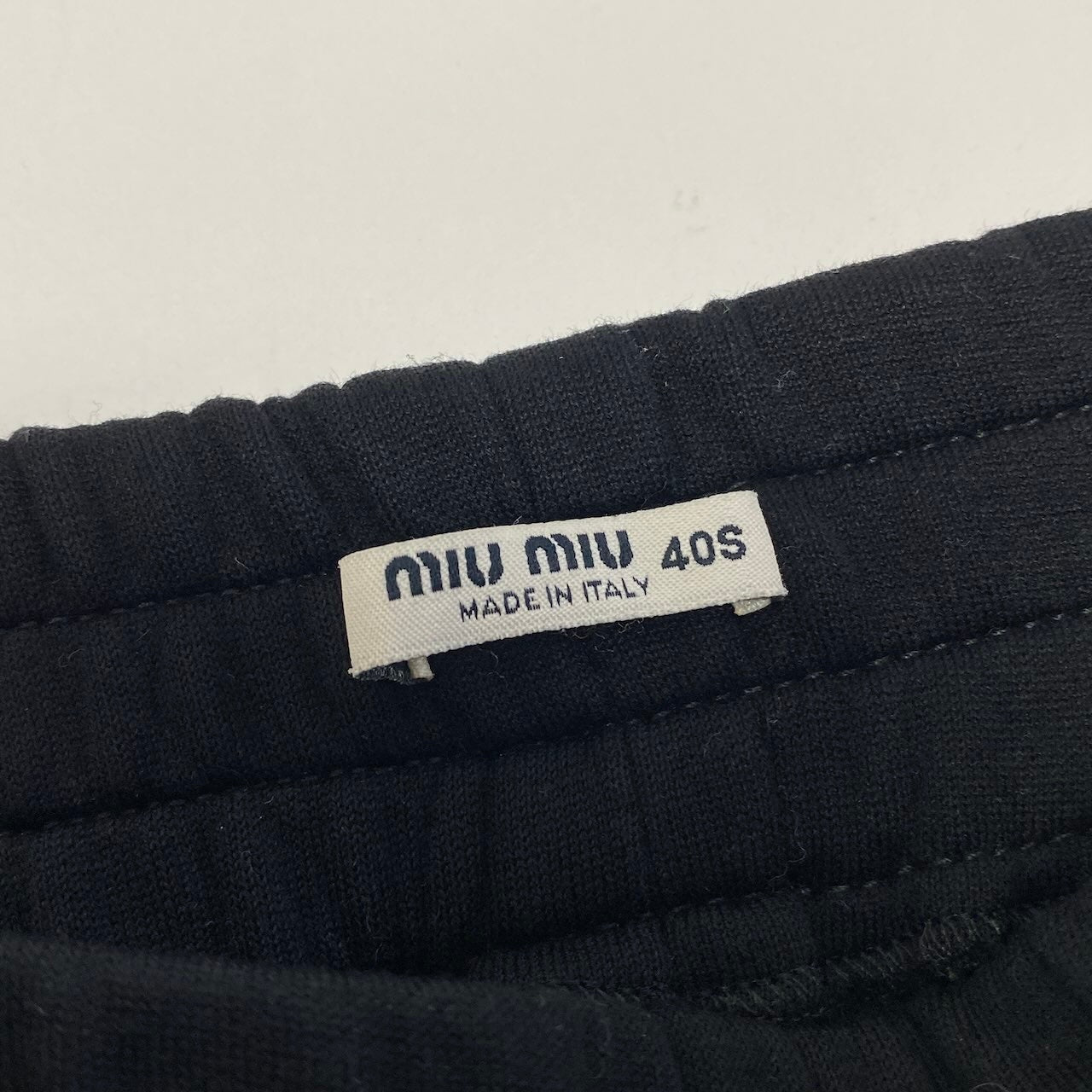 Ed22 MIUMIU ミュウミュウ ラインストーンスウェットパンツ サイドライン ボトムパンツ 40Sサイズ ブラック レディース 女性用k02i
