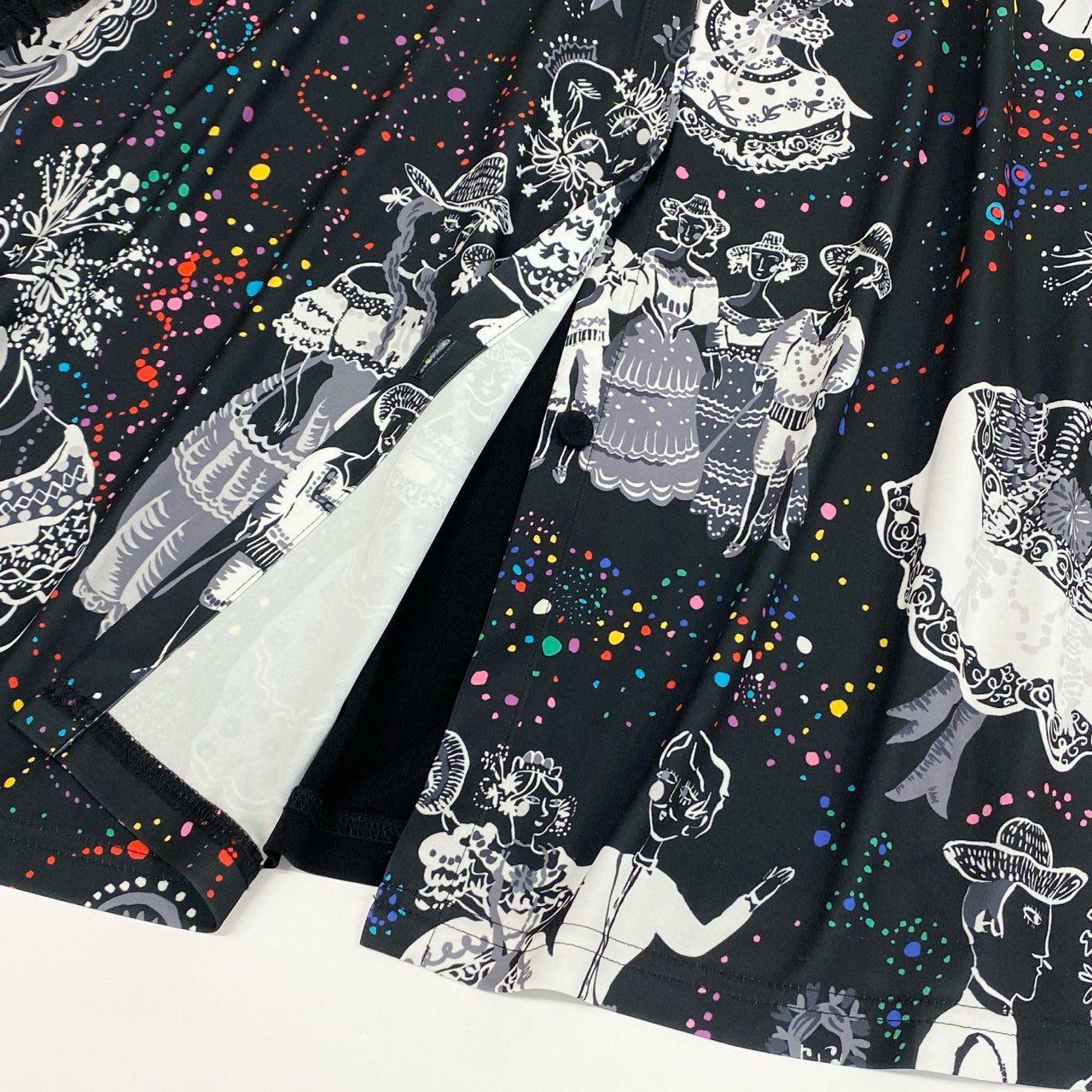 3k19《美品》 TOKUKO 1er VOL トクコプルミエヴォル ロングワンピース シャツワンピース 前開き Aライン プリント 9 ブラック レディースu02t