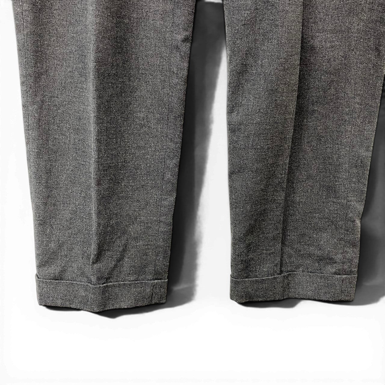 21f16 DOLCE&GABBANA ドルチェアンドガッバーナ タックパンツ スラックスパンツ ボトムス サイズ48 グレー メンズ 紳士服u02t