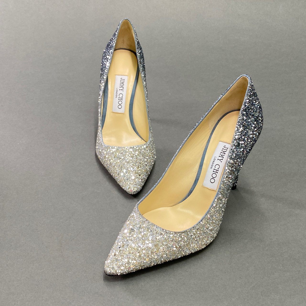 2a9 《極美品》 JIMMY CHOO ジミーチュウ ROMY 100 グラデーショングリッター ヒールパンプス 37 1/2 シルバー ダスクブルー イタリア製 シューズ セレモニー