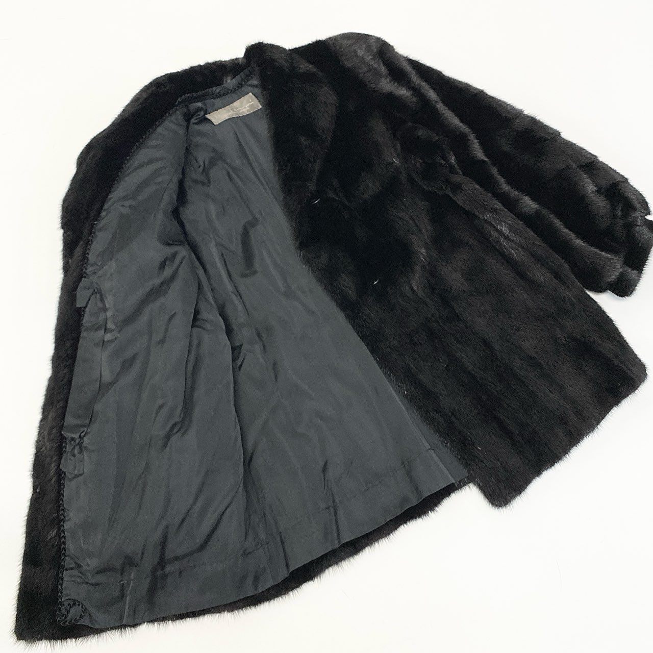 45a15 SAGA MINK サガミンク 銀サガ 横段 ダークミンクコート サイズ7 ブラック 最高級本毛皮 Mink Fur Coatt18r