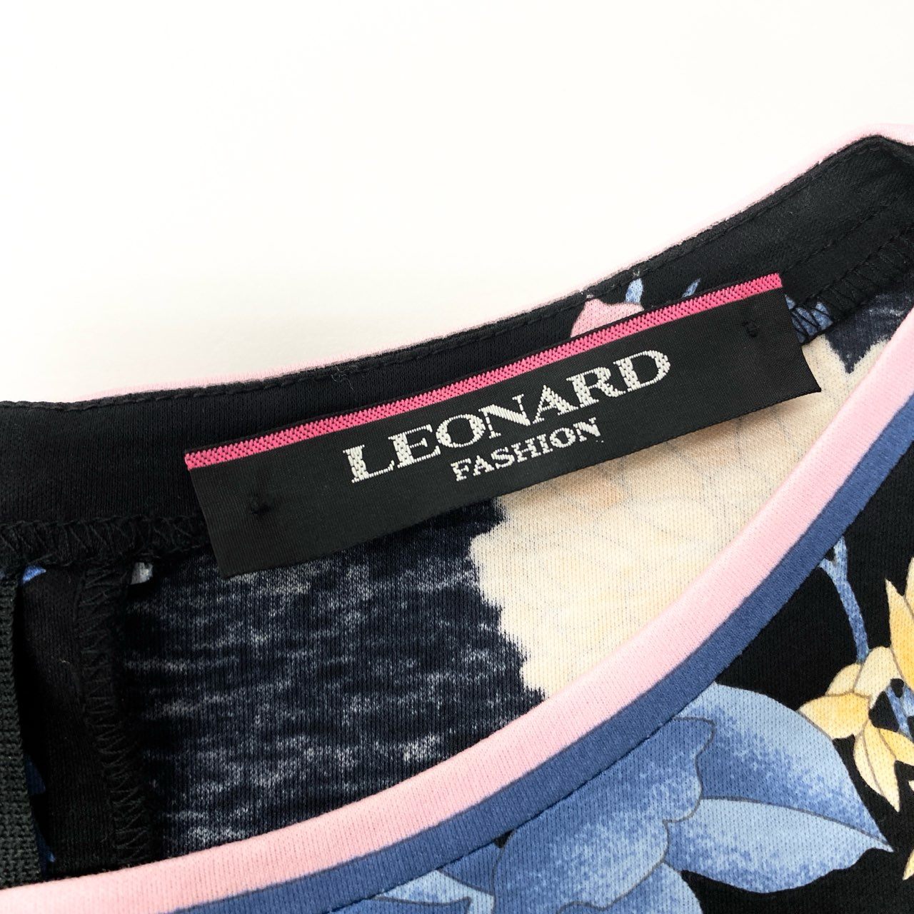 11b6【極美品】LEONARD レオナール 半袖ロングワンピース 美しい花柄プリント  0390613 42サイズ ブラック コットン100％ レディース 女性用u02t