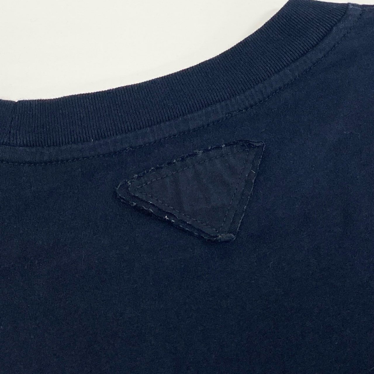 46a30 PRADA プラダ 半袖Tシャツ クルーネックTシャツ 三角ロゴ トップス Mサイズ ネイビー コットン100％ レディース 女性用o07t