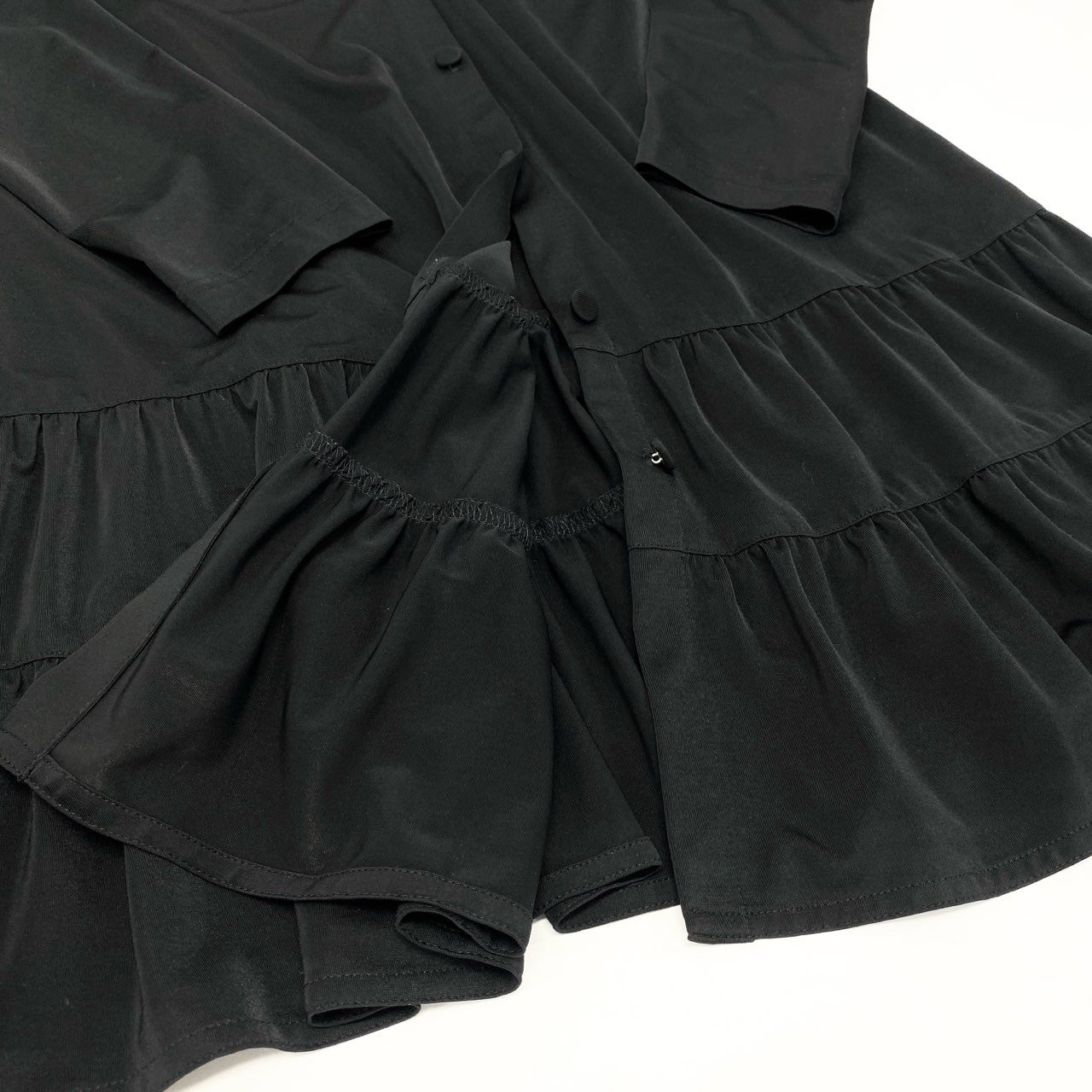 67k20 TOUKO 1er VOL トクコプルミエヴォル ロング フリルカーディガン 長袖 ストレッチ○ くるみボタン レディース 女性用 9 ブラックu02t