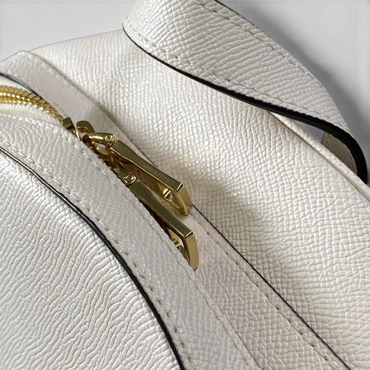 g9 《美品》 COACH コーチ ケンリー レザーリュック Kenley Leather Backpack C5680 ホワイト カバン 鞄t18r