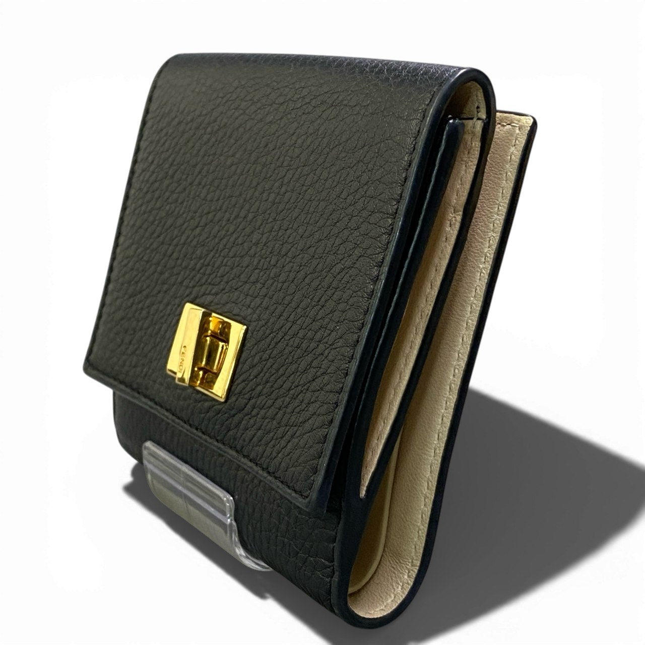 b17 FENDI Peekaboo Turnlock Tri-fold Compact Walletta1