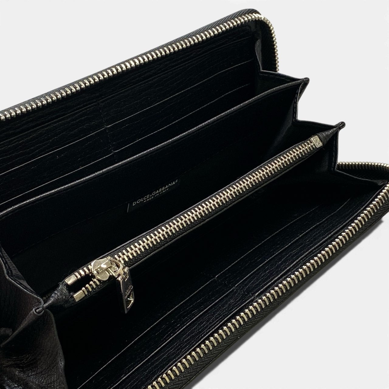 a5 DOLCE&GABBANA ドルチェアンドガッバーナ ラウンドファスナー 長財布 パッチ装飾 レザー 革 ブラック メンズ レディース ユニセックスk02i