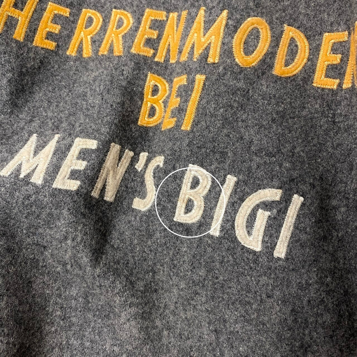 7j19 MEN’S BIGI メンズビギ レザー切替 ワッペン スタジャン サイズM グレー ブラック 刺繍 Vintage ヴィンテージt18r