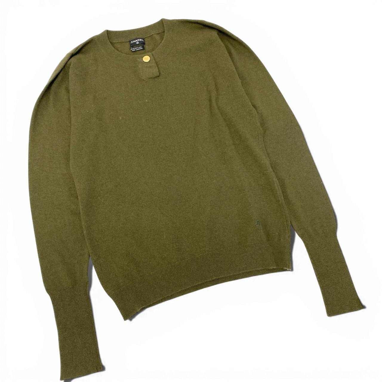 15a16 CHANEL シャネル ピュアカシミヤ 100％ セットアップニット 金ボタン サイズM カーキ Cashmere Knit Set Up ココマークt18r