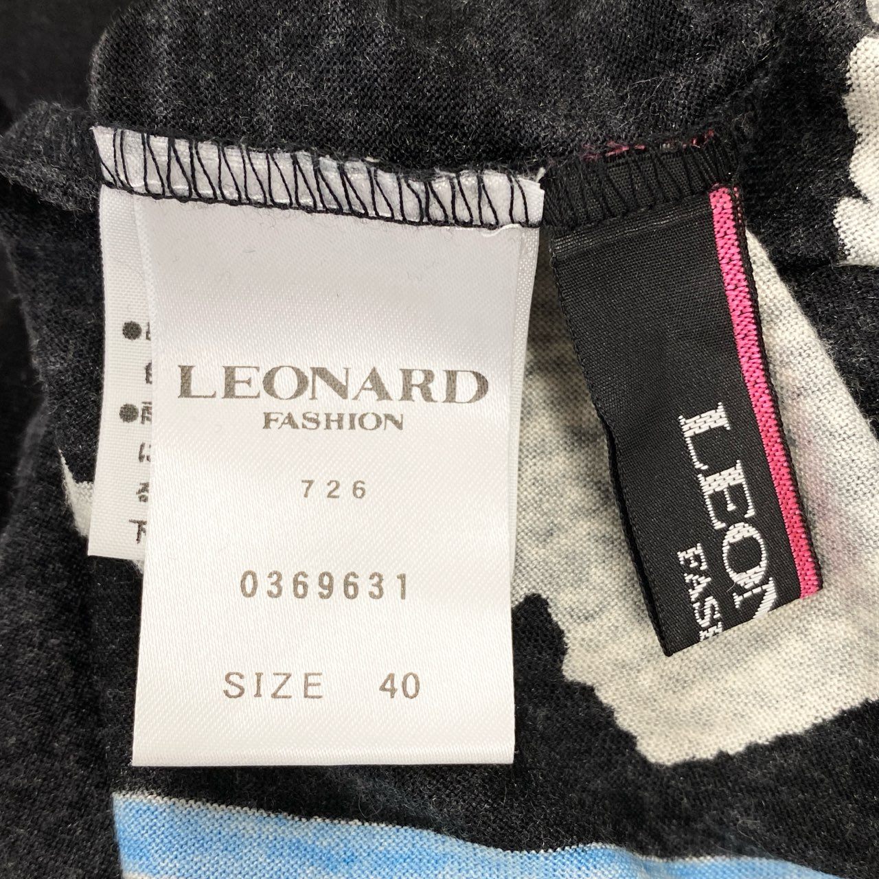 60d13 LEONARD FASHION レオナール ロングスリーブカットソー 美しい花柄プリント ハイネック トップス ウールシルク混 サイズ40 ブラック レディース 女性用u02t