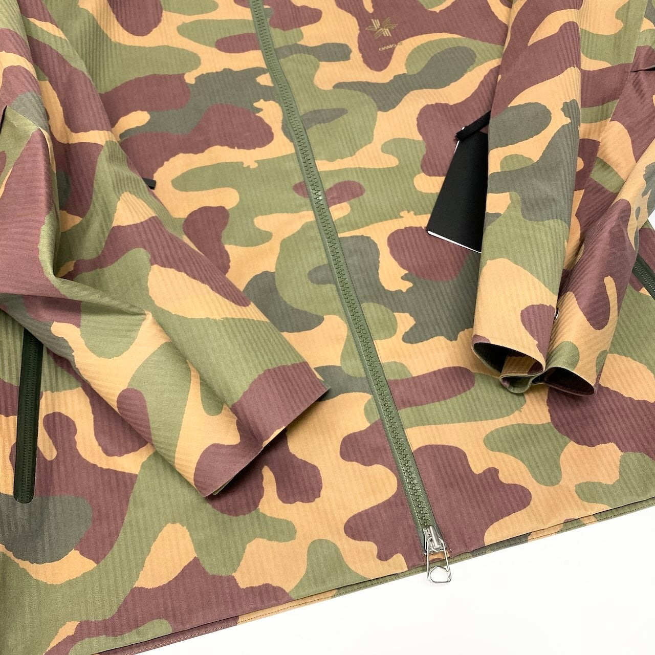 17d11 【新品同様】OAMC × GOLD WIN オーエーエムシー ゴールドウィン 3L Parka カモフラージュ  サイズ3(L) メンズ コートk02i