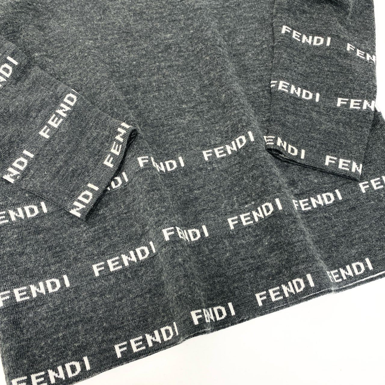 Ic5 FENDI フェンディ ロゴニット ロングスリーブ セーター ウールブレンド イタリア製 レディース グレーt18r
