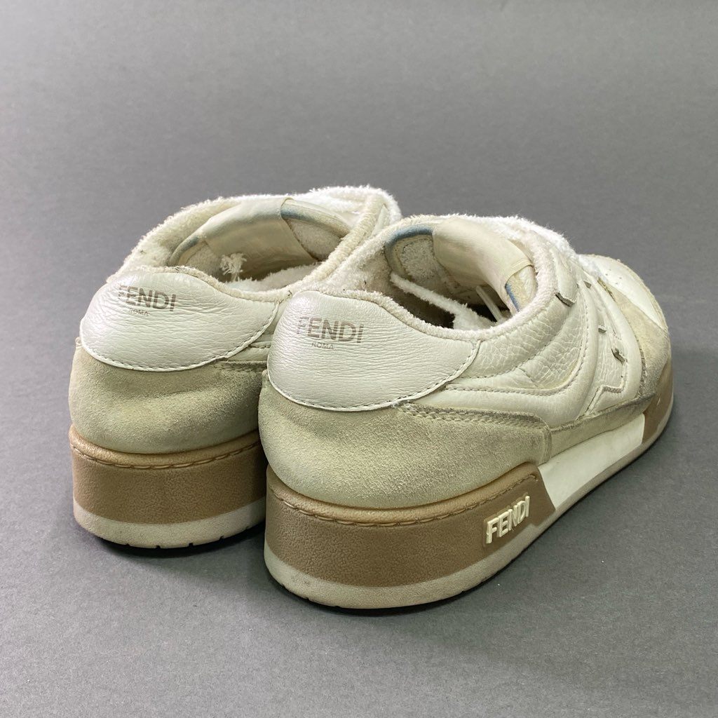 7e10 定価￥149.600 FENDI フェンディ マッチ スエードロートップ スニーカー 7E ホワイト レザー FFパターン シューズ