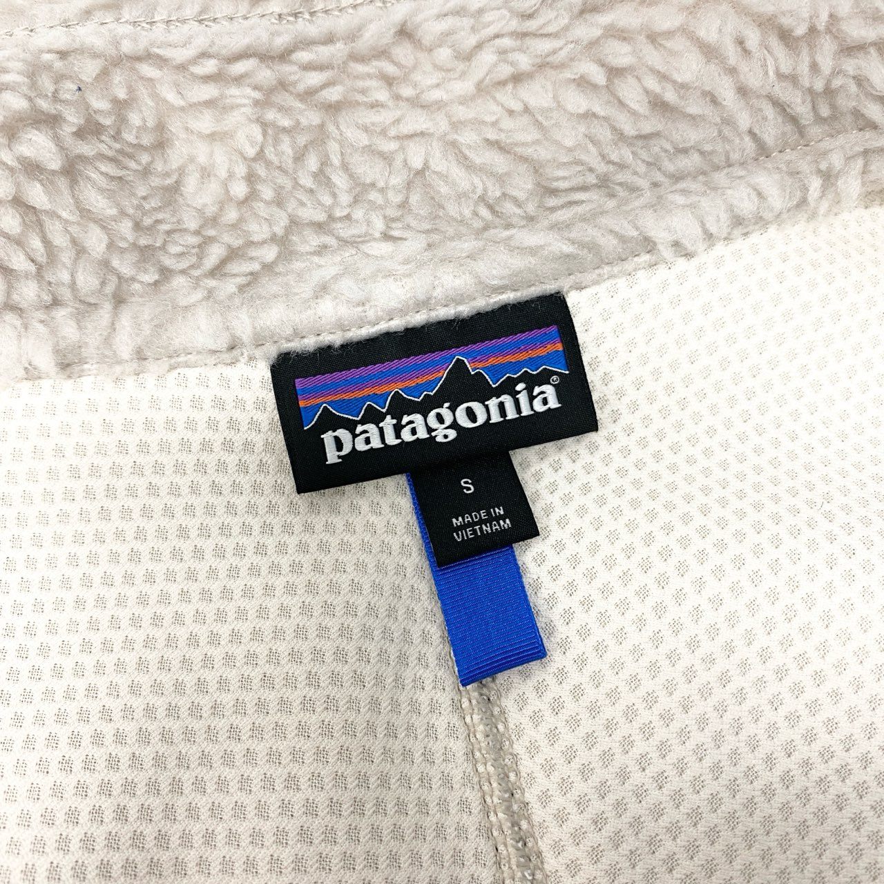 18c20 Patagonia パタゴニア 2023AW クラシック レトロX フリースジャケット サイズS アイボリー系 画像参照k02i