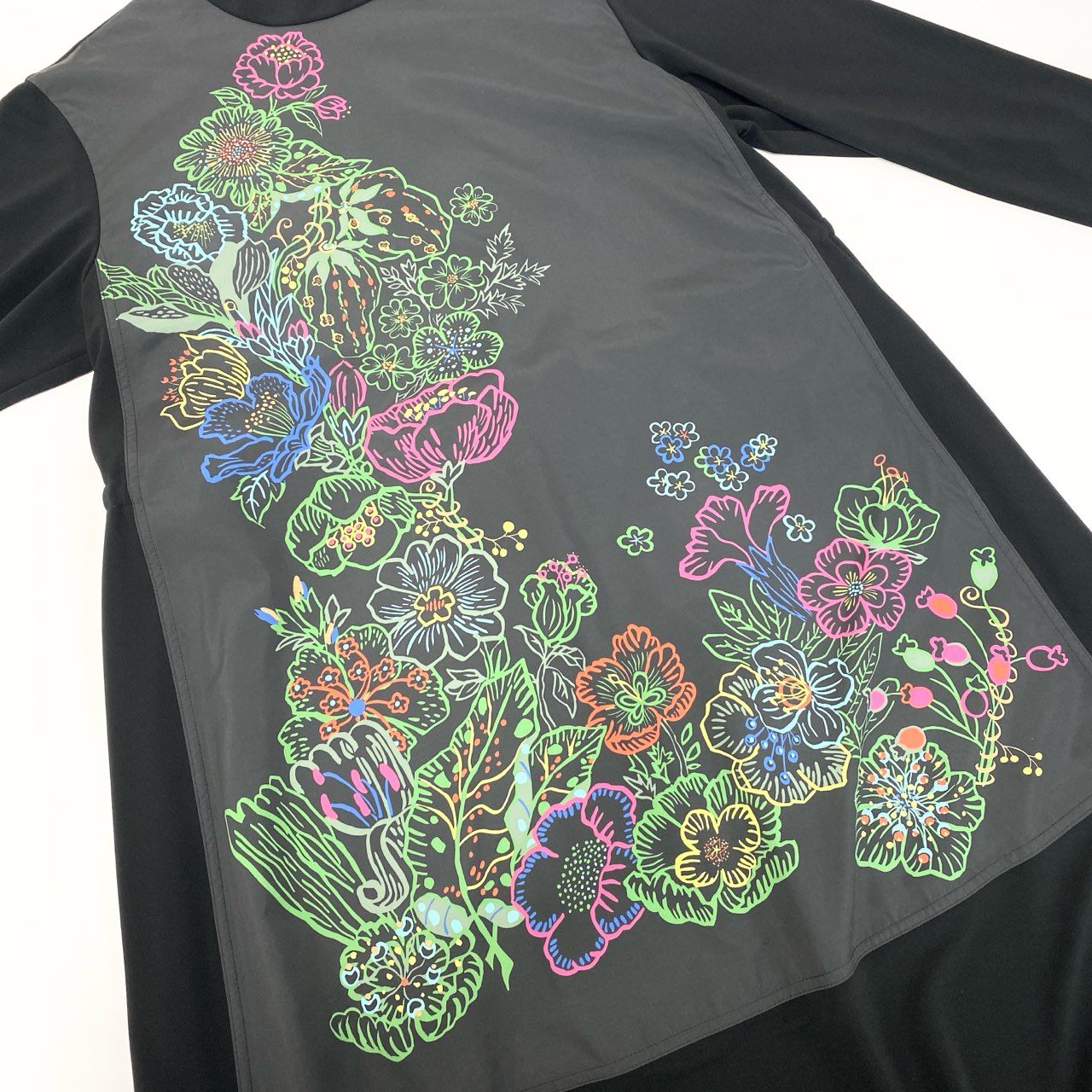 28k29 TOKUKO 1er VOL トクコプルミエヴォル 長袖 ロングワンピース 異素材切替 花柄プリント ストレッチ○ レディース 女性用 9 ブラックu02t