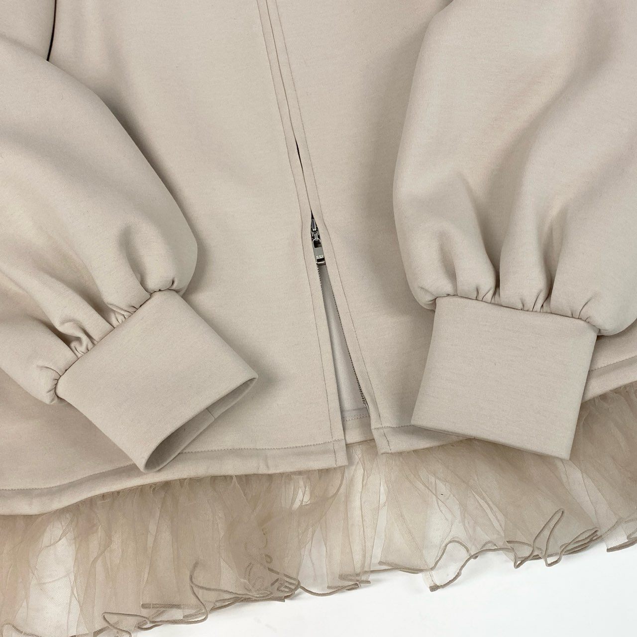 60b22 ADEAM アディアム  24年 カヌレジャケット ダブルジップ パーカー 裾チュール Aライン 伸縮ストレッチ レディース女性服 45065 サイズ2 ベージュu02t