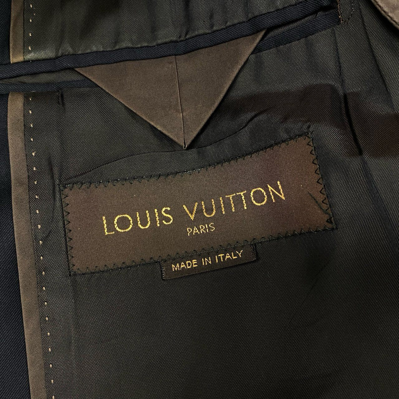 Md7 LOUIS VUITTON ルイヴィトン テーラードジャケット ウールジャケット ブレザー 金ボタン 48サイズ ネイビー ウール100％ メンズ 男性用o07t