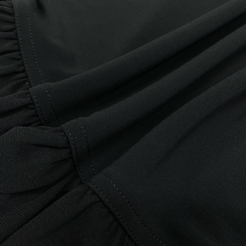 83L22 【美品】TOKUKO 1er VOL トクコプルミエヴォル ノースリーブチュニック ノースリーブカットソー フリル ストレッチ素材 9サイズ ブラック レディースu02t