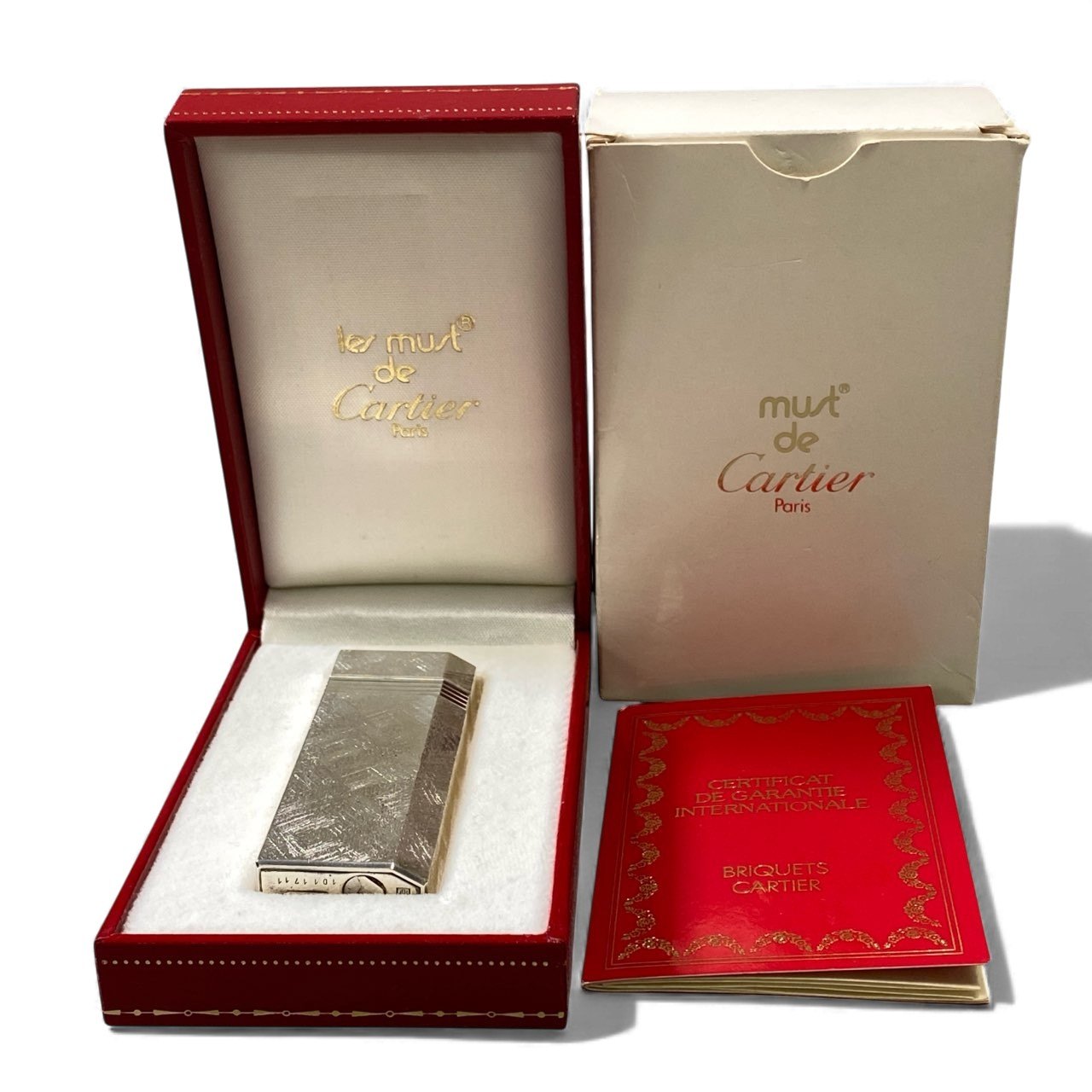 《美品》 Cartier カルティエ 五角形 ライター 着火確認済み シルバー ローラー式 喫煙具 箱 保証書付きt18r