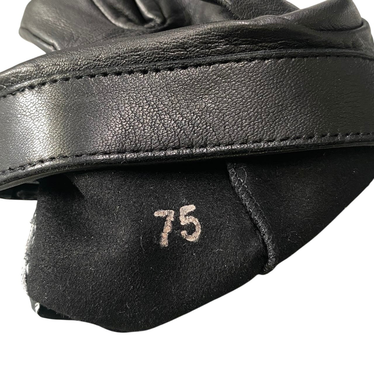 g1 CHANEL シャネル キルティングレザーグローブ 手袋 ターンロック式ココマーク レディース 女性用 8 ブラック ラムスキン100％u02t