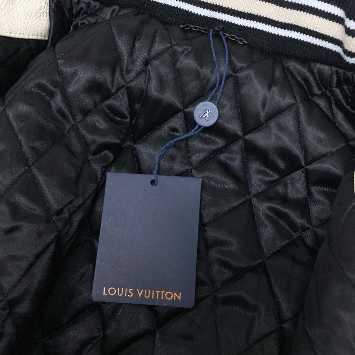 Mf19《未使用品》 LOUIS VUITTON ルイヴィトン 24SS カリグラフィー レザー × ナイロン ジャケット Calligraphy Leather Nylon Jacket サイズ50 ホワイト ブラックt18r