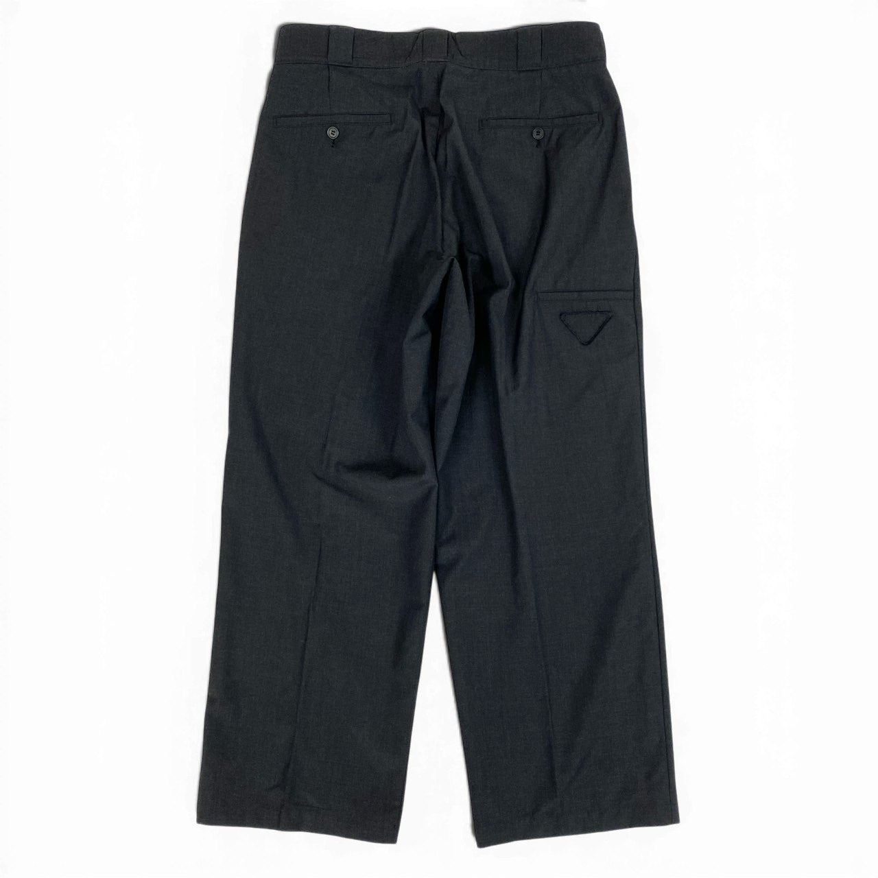 67b3 PRADA プラダ ウールスラックス ボトムパンツ 三角ロゴ 46サイズ ダークグレー ウール00％ メンズo07t