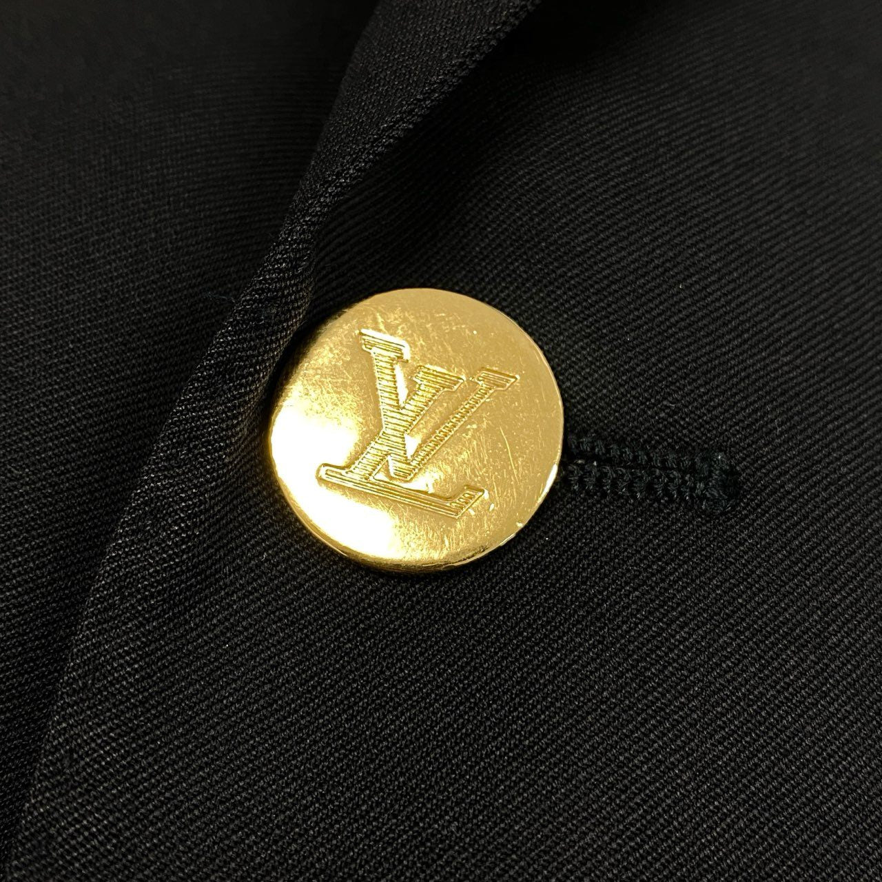 Md7 LOUIS VUITTON ルイヴィトン テーラードジャケット ウールジャケット ブレザー 金ボタン 48サイズ ネイビー ウール100％ メンズ 男性用o07t