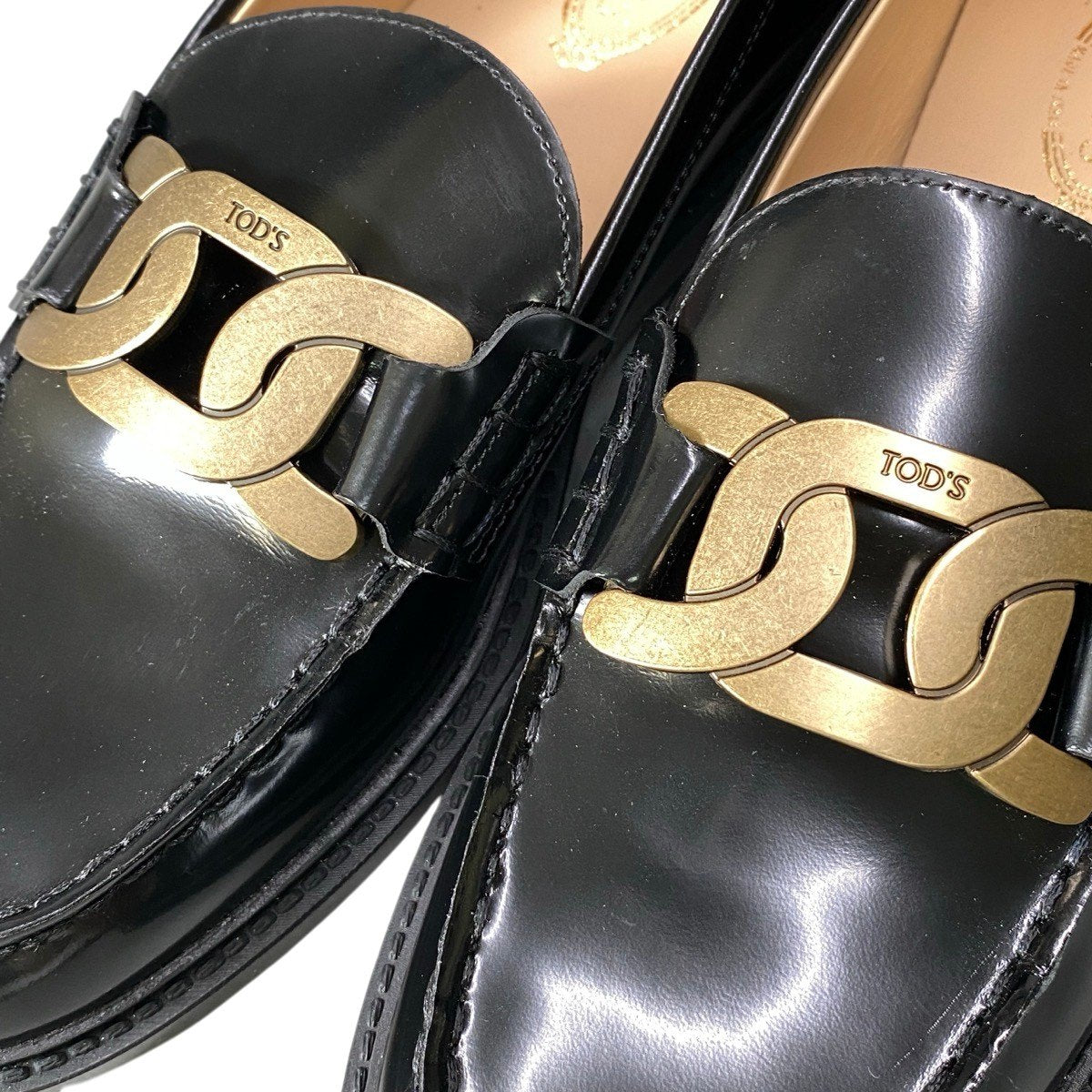 g31 TOD’S ケイト レザー ローファー チェーンモチーフ イタリア製 38サイズ ブラック レザー レディース 女性用k02i