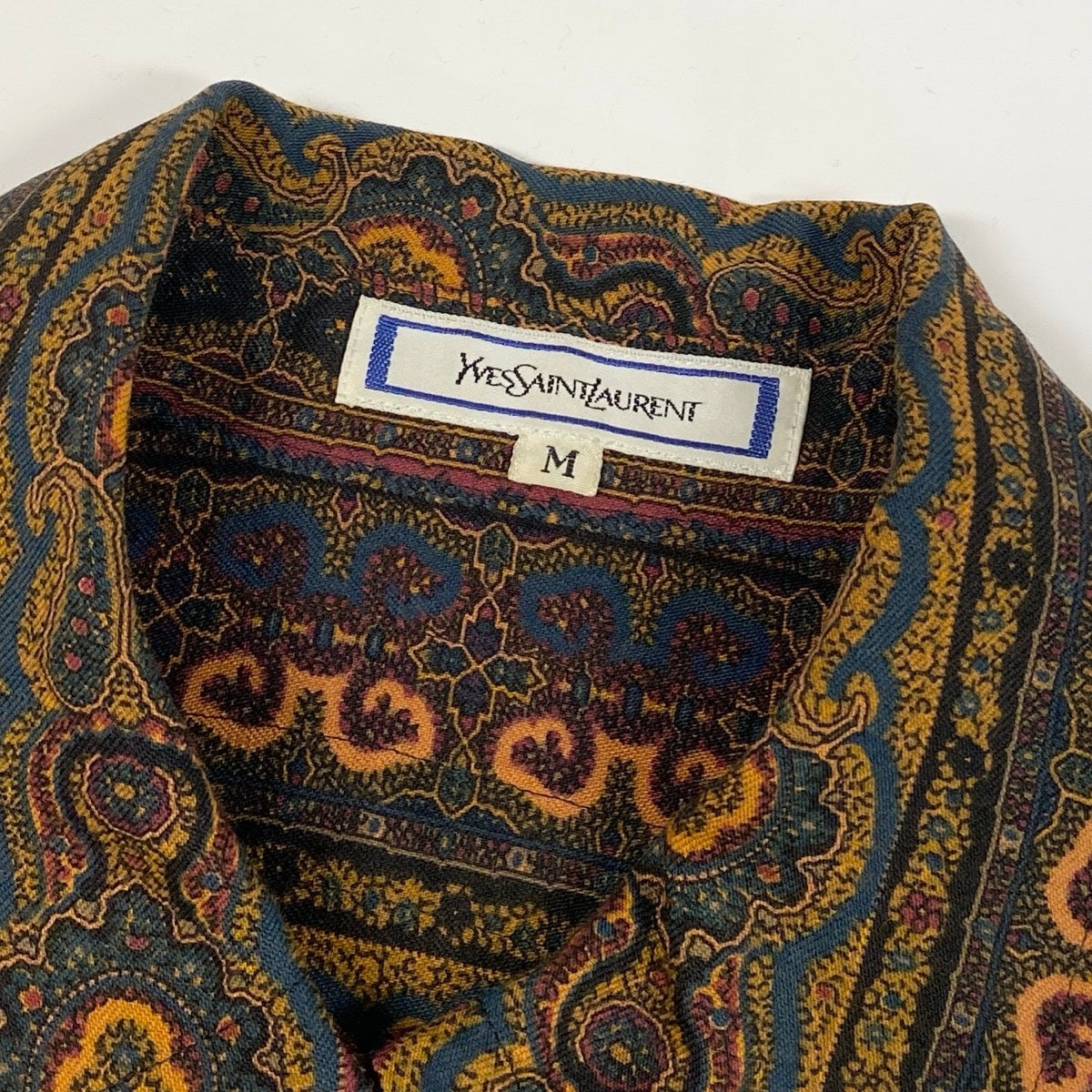 63f2 YVES SAINT LAURENT イヴサンローラン ロングスリーブシャツ ペイズリー柄 総柄 金ボタン レトロ ヴィンテージ サイズM マルチカラー ウール100％ レディース 女性服o07t