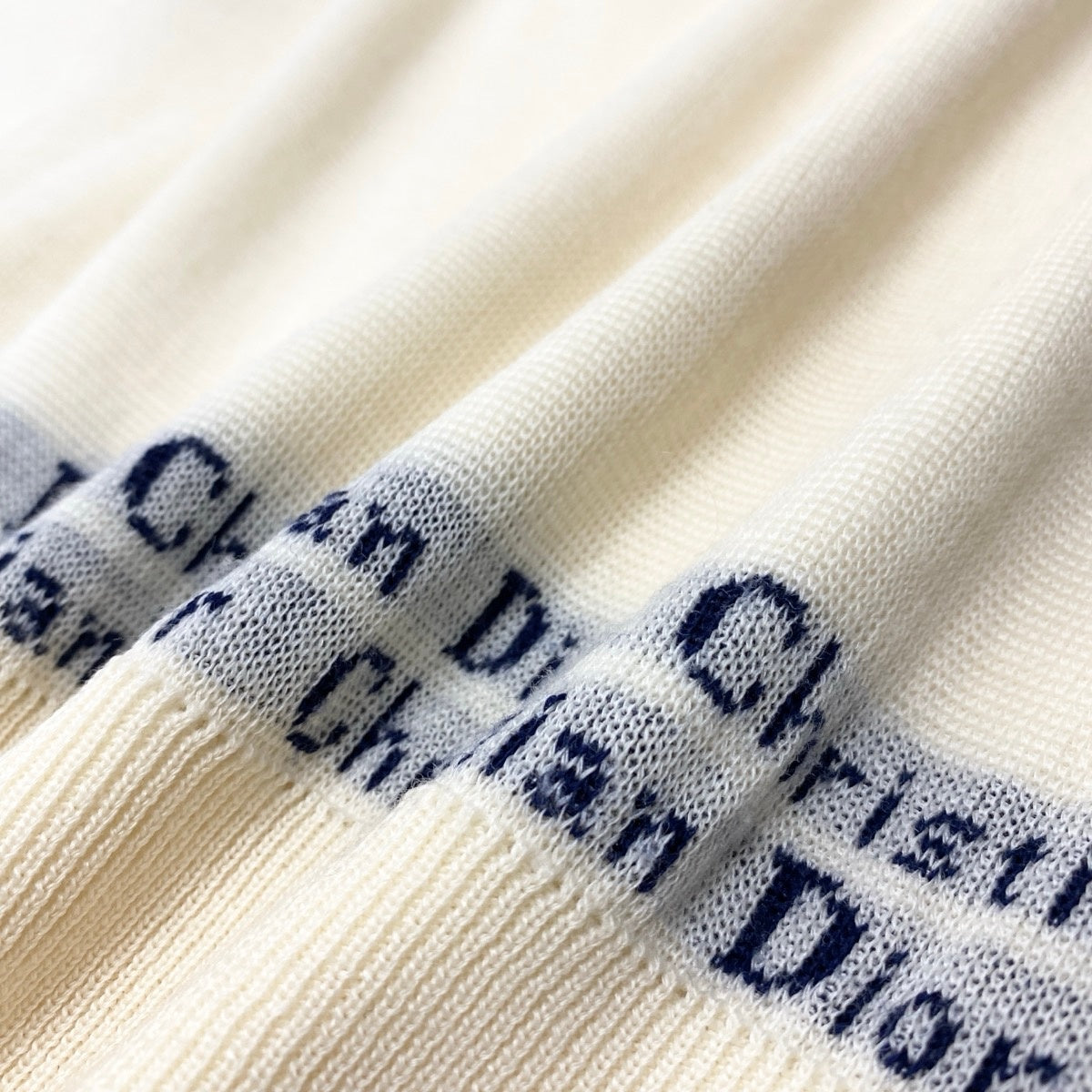 If24 Christian Dior ヴィンテージ クリスチャンディオール ロゴデザイン ニットセーター サイズ40 オフホワイト レディース トップス ニットk02i