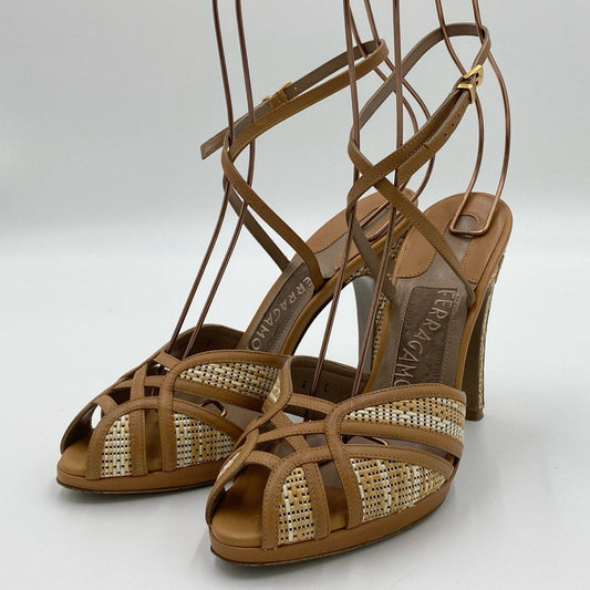 1h7《美品》Salvatore Ferragamo サルヴァトーレフェラガモ ヒールサンダル シューズ ストラップ 編み込み 6 ベージュ レディースt18r