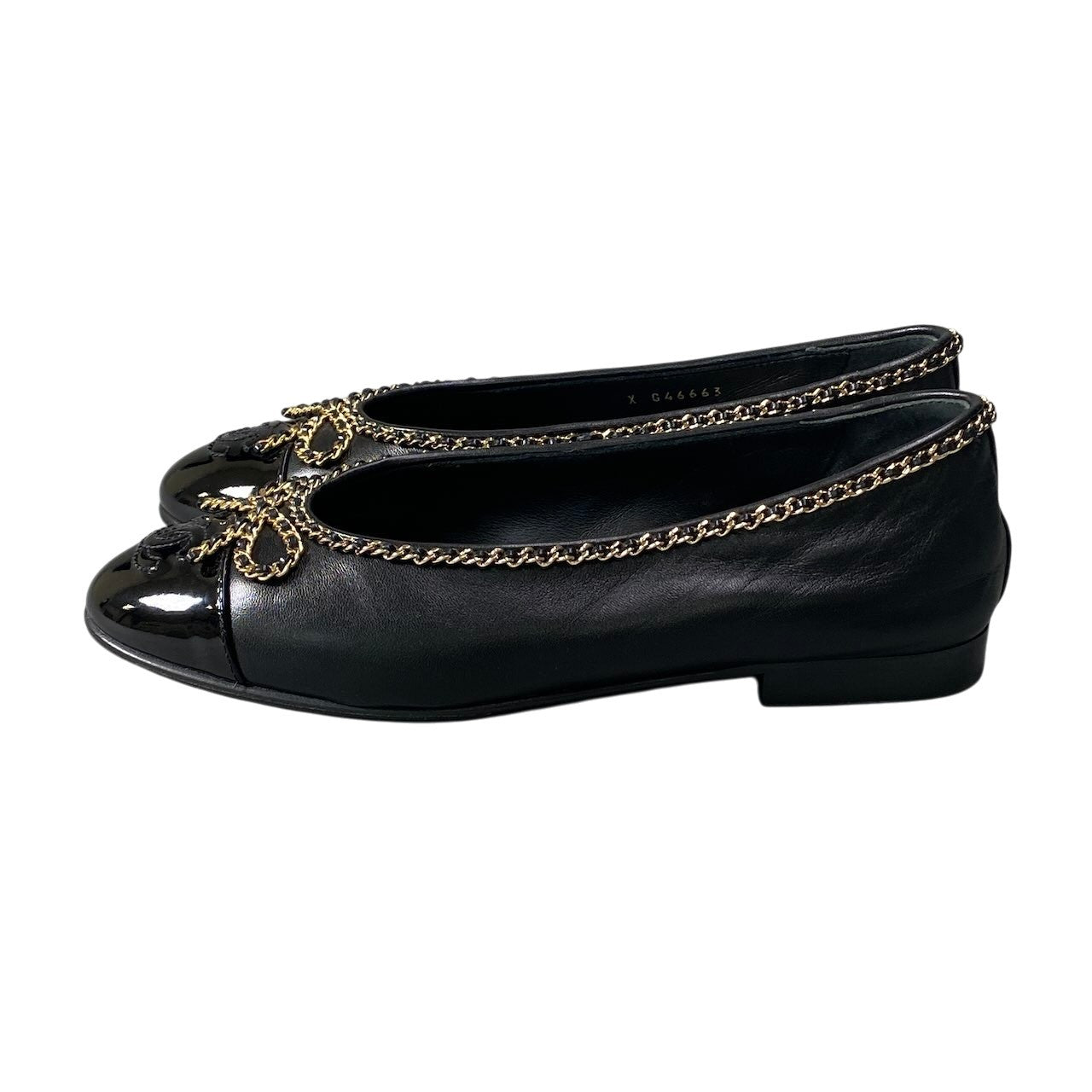 《極美品》 CHANEL シャネル 25B リボンチェーン バレリーナシューズ Ballerina Pumps Gold Chain G46663 36 1/2 ブラック ラムレザーt18r