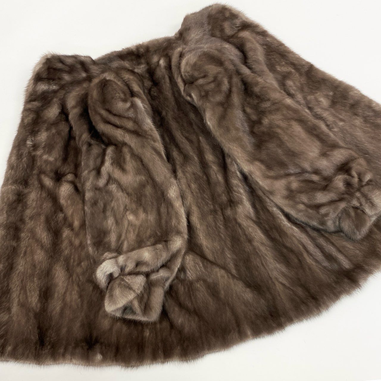 23L1 AMERICAN FUR AWARDS アメリカンファーアワード 4つ星 ブルーアイリス ミンク セミロングコート グレージュ 最高級本毛皮 MINK FURt18r