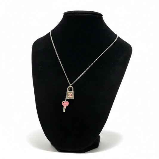 c4 CHANEL シャネル 07P 2007年 キーモチーフ 南京錠 ココマーク ネックレス レディース アクセサリーta1