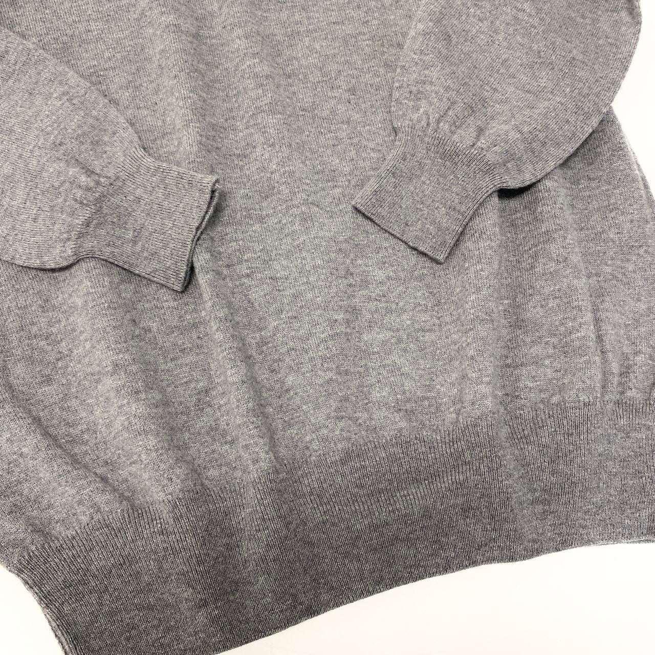 29e7【未使用タグ付】 AIGNER アイグナー モックネック ニットセーター ニットプルオーバー イタリア製 サイズ50 グレー ウール カシミヤ メンズ 紳士服u02t